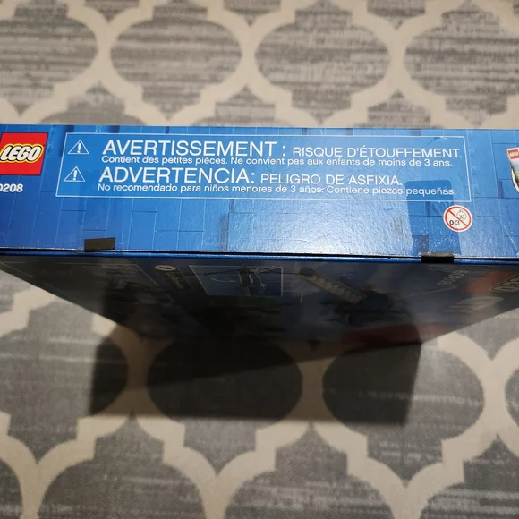 NEW LEGO 60208 Sky Police Parachute Arrest 218 pcs - Picture 3 of 6